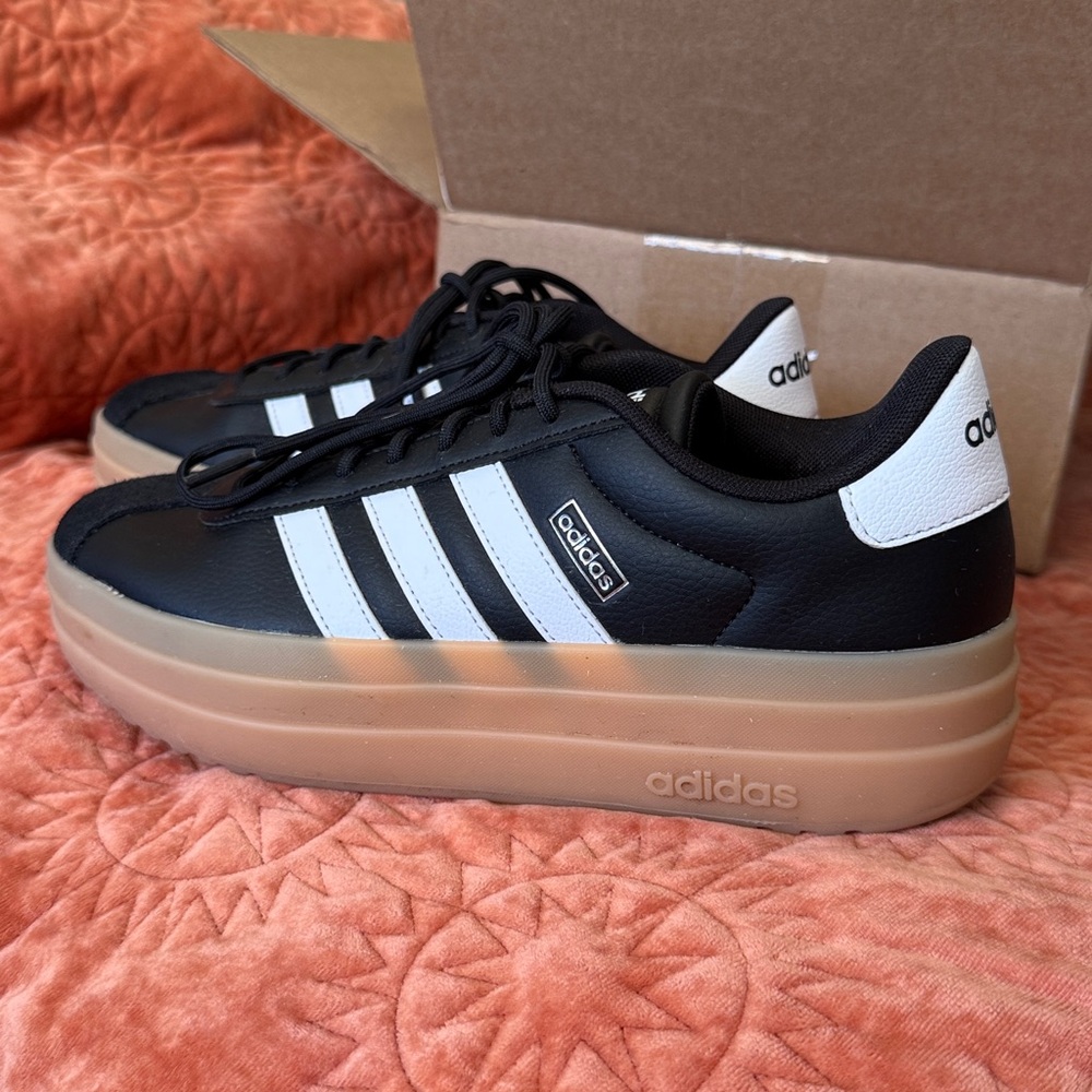 Adidas Leather VL Court Bold platform sneaker 9M or 9W